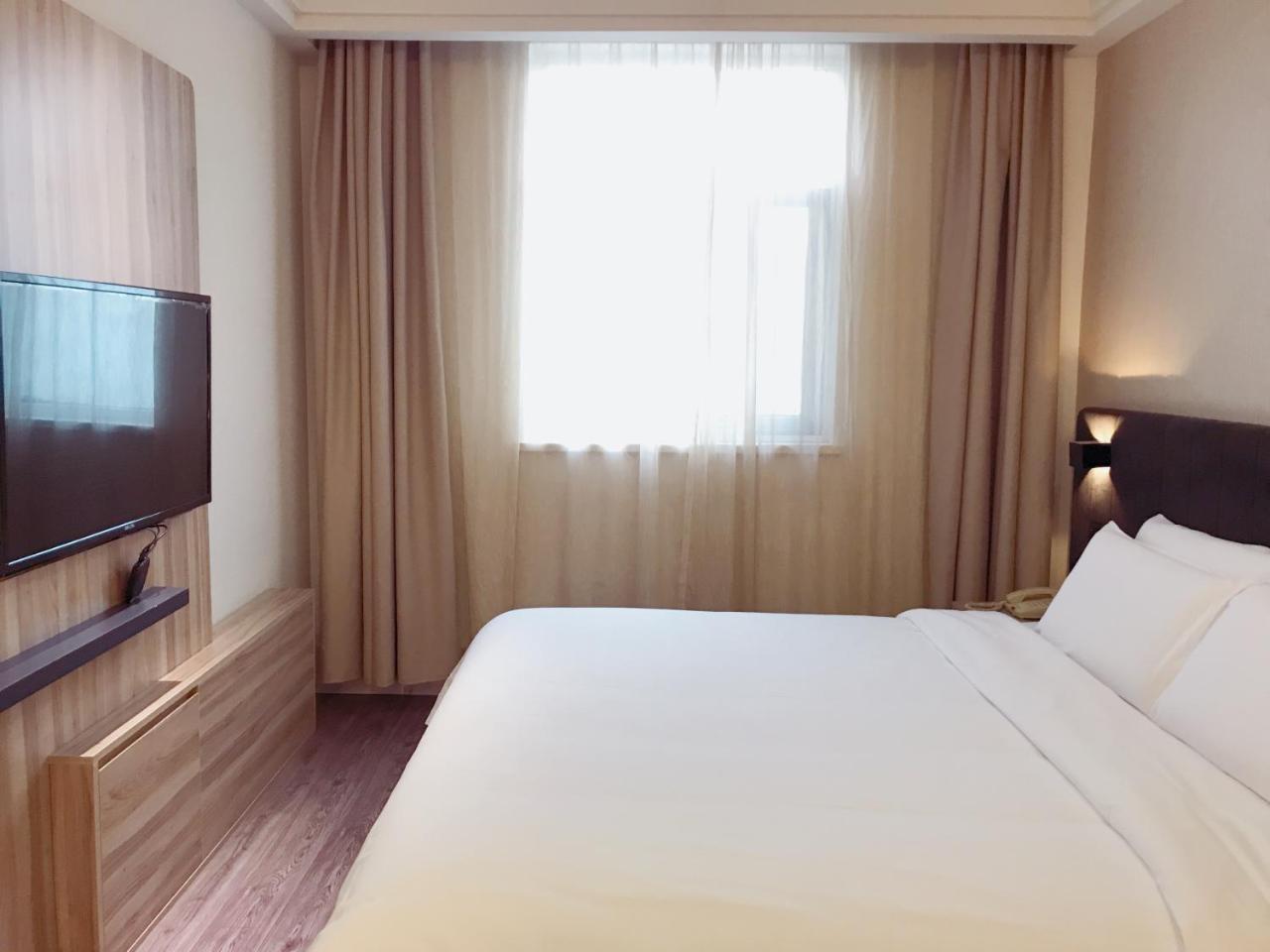 Hanting Premium Shanghai Hongkou Football Stadium Second Branch Экстерьер фото
